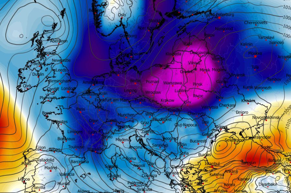 Anomalia temperatury na poziomie ciśnienia 850 hPa 11.01