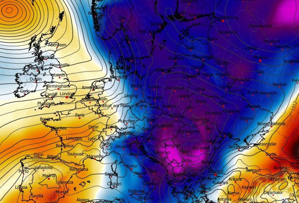 Anomalia temperatury na poziomie ciśnienia 850 hPa 12.01