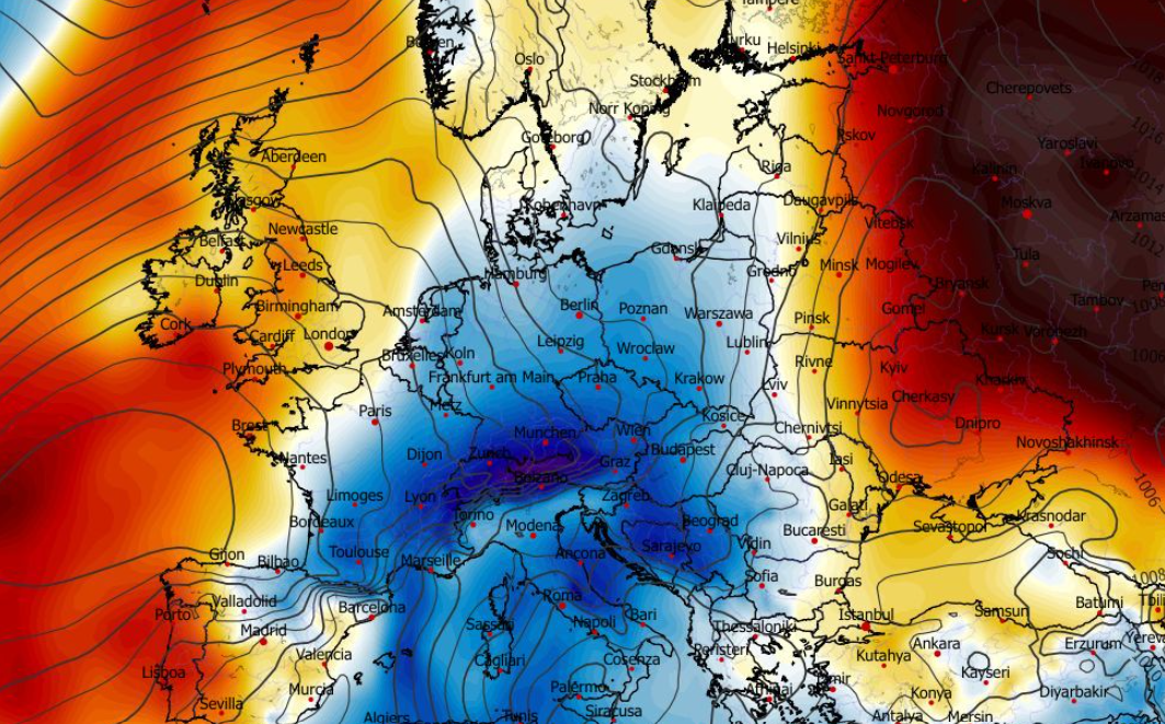 Anomalia temperatury na poziomie ciśnienia 850 hPa 31.03