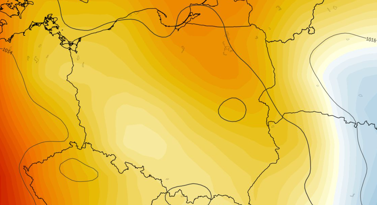 Anomalia temperatury na poziomie ciśnienia 850 hPa 31.05