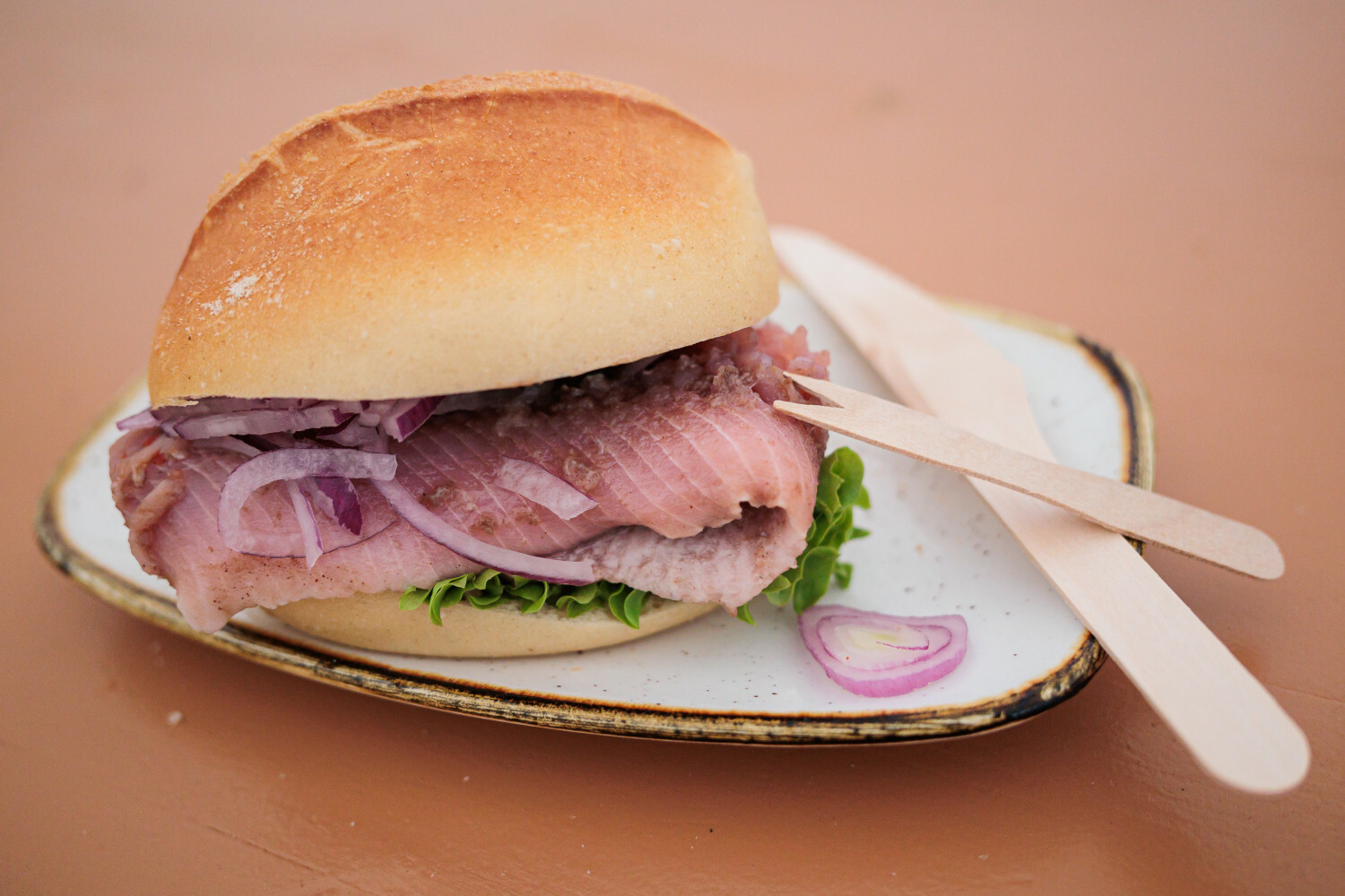 Bułka ze śledziem Fischbrötchen, Rugia