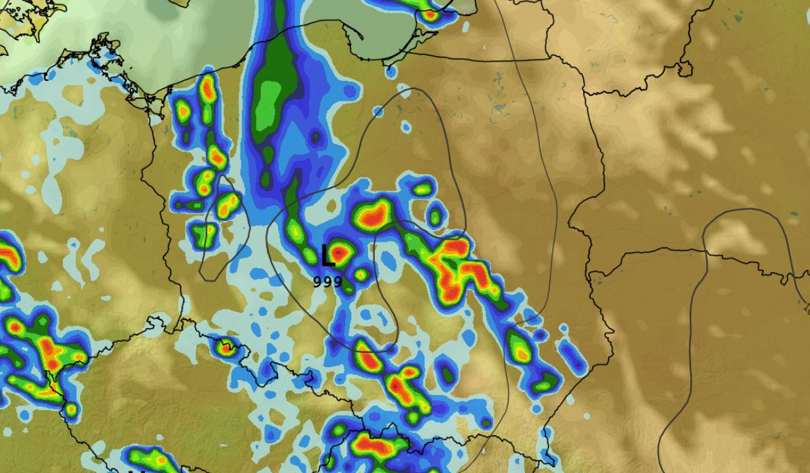 Chwilowe natężenie opadu, zachmurzenie, temperatura i ciśnienie 15.05