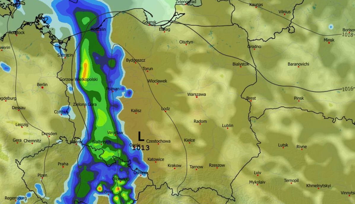 Chwilowe natężenie opadu, zachmurzenie, temperatura i ciśnienie 19.04