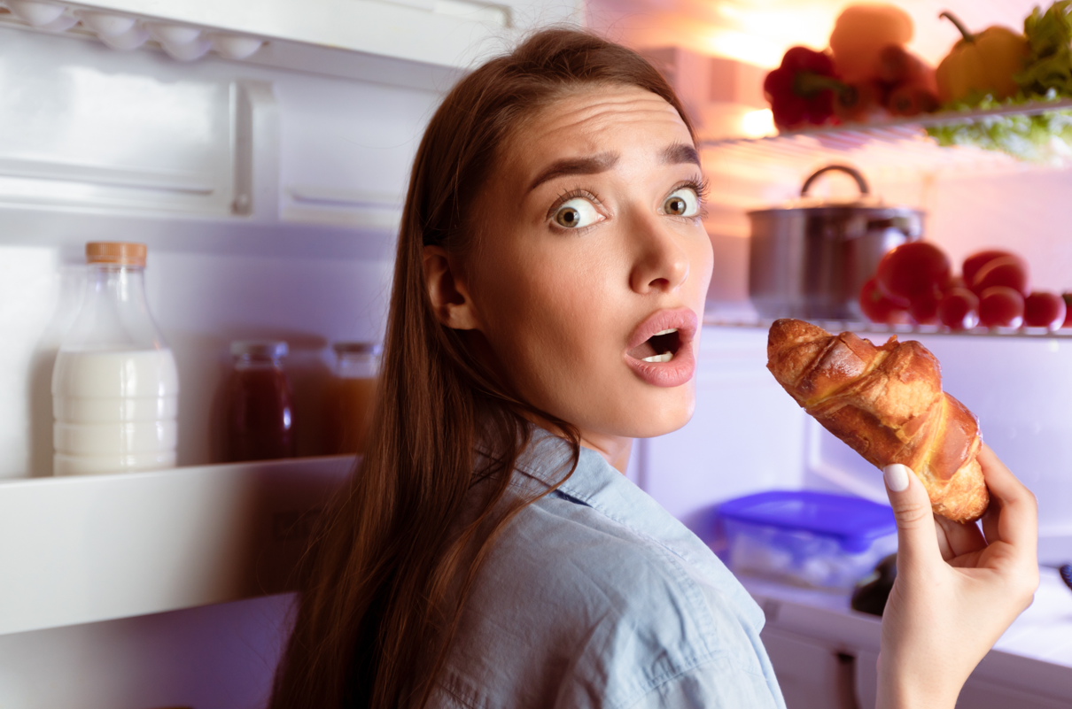 dieta, kalorie i wieczorne podjadanie