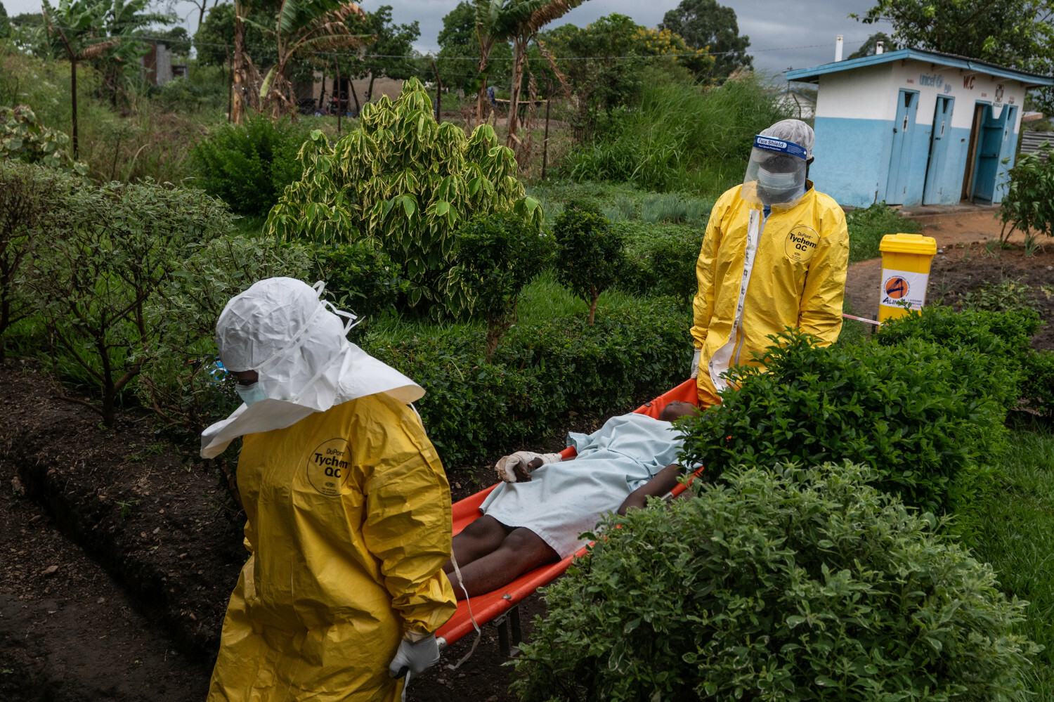 epidemia eboli w Kongo, transport chorego
