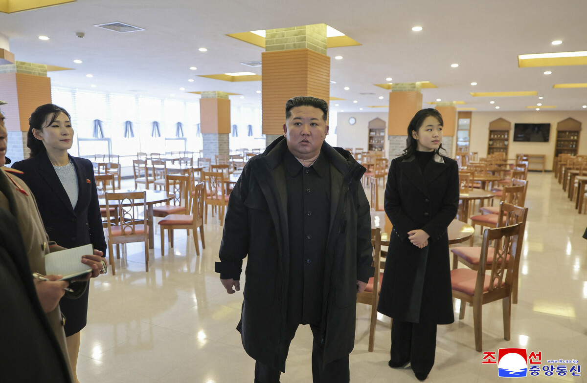 Korea Północna, Kim Dzong Un z córką