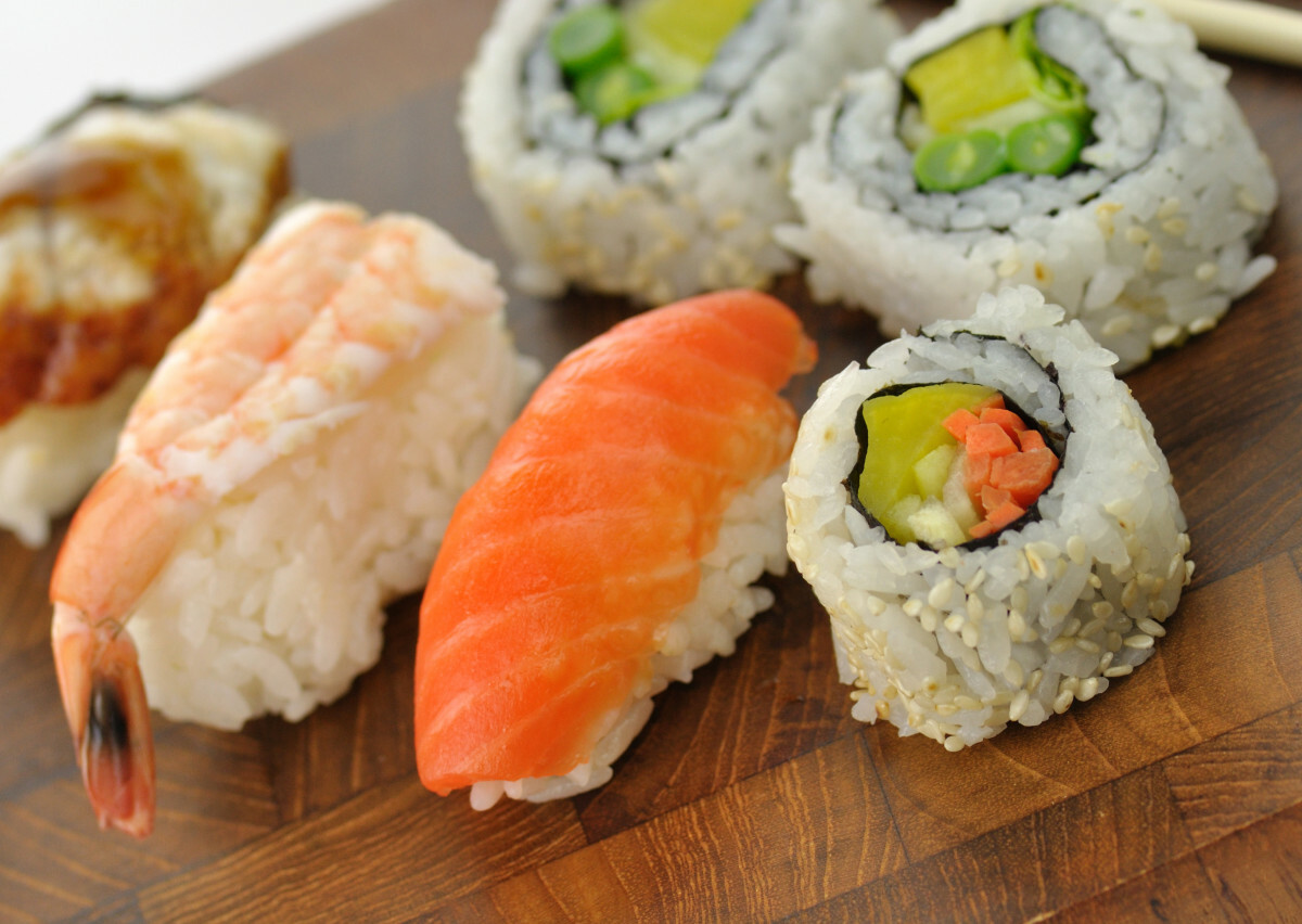 ryzyko zatrucia sushi
