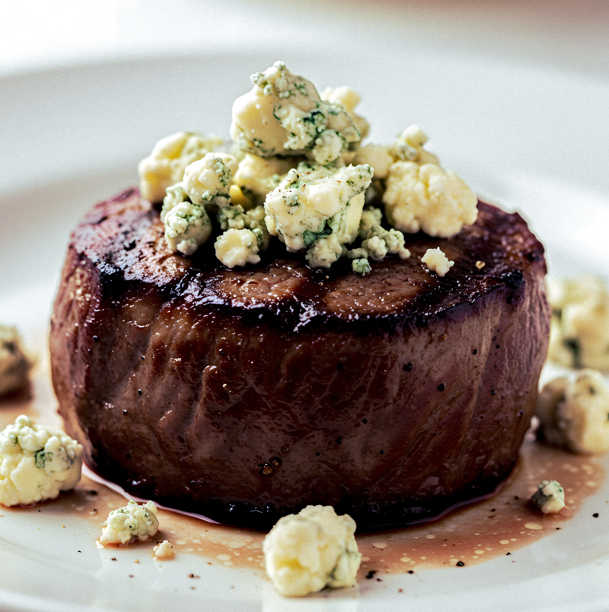 stek z serem pleśniowym