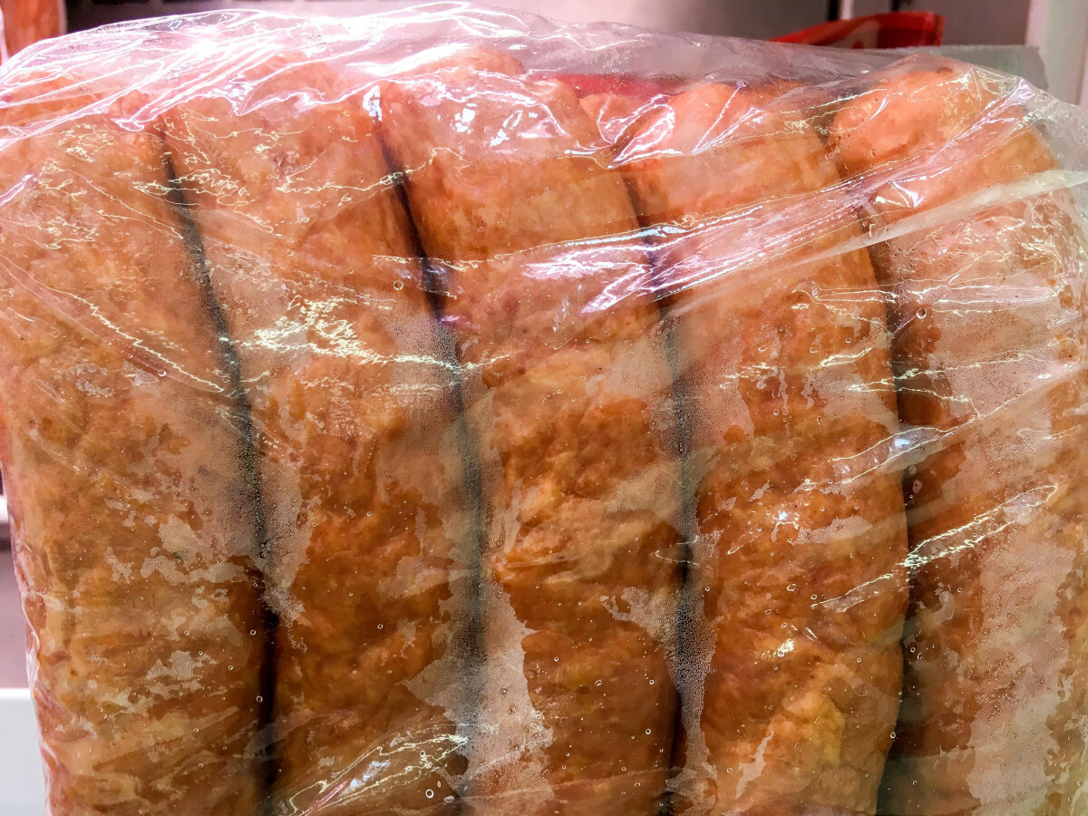 tania kiełbasa na grilla